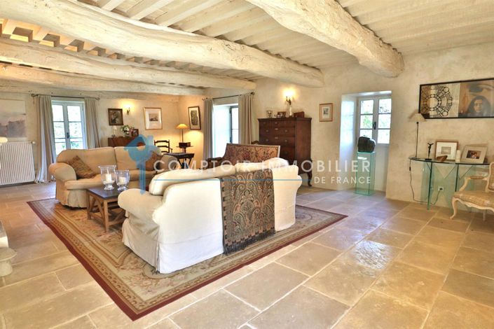 Image No.45-5 Bed House for sale