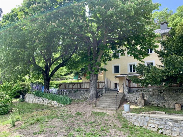 Image No.1-6 Bed House for sale