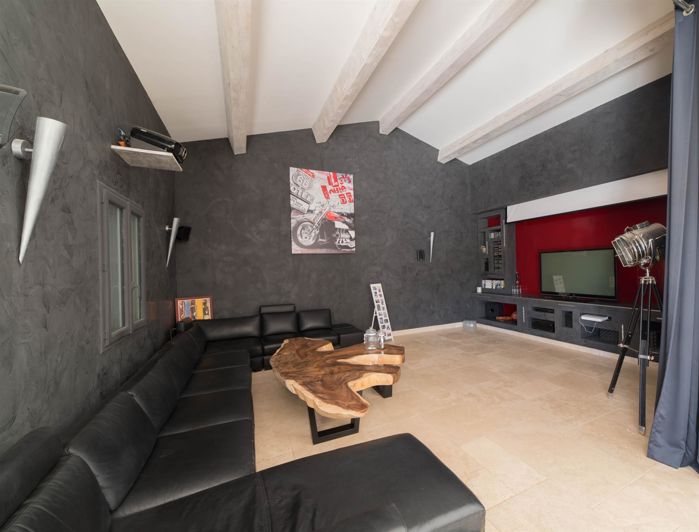 Image No.13-6 Bed House for sale