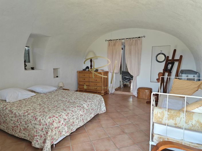 Image No.11-3 Bed House for sale