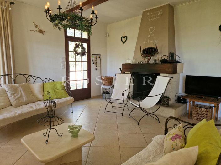 Image No.6-4 Bed House for sale