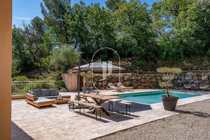 Image No.11-Maison de 6 chambres à vendre à Saint-Marc-Jaumegarde