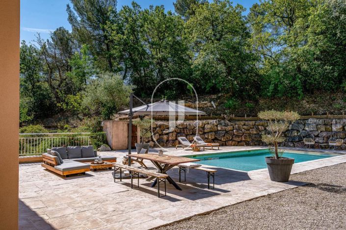 Image No.11-6 Bed House for sale