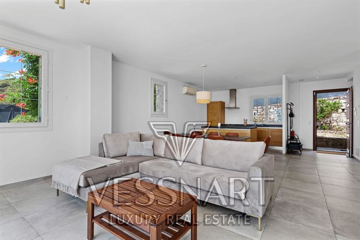 Image No.7-3 Bed House for sale