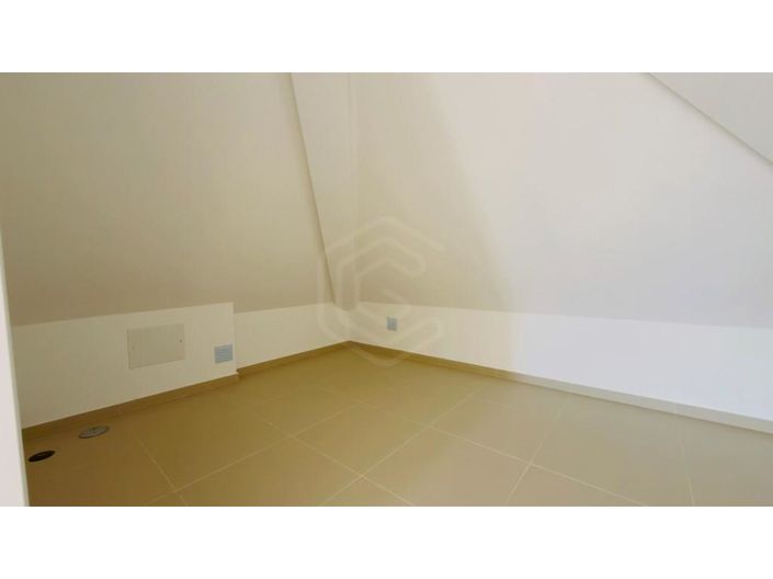 Image No.22-2 Bed House for sale