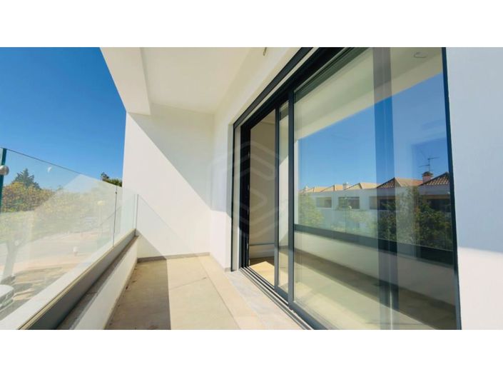 Image No.14-2 Bed House for sale