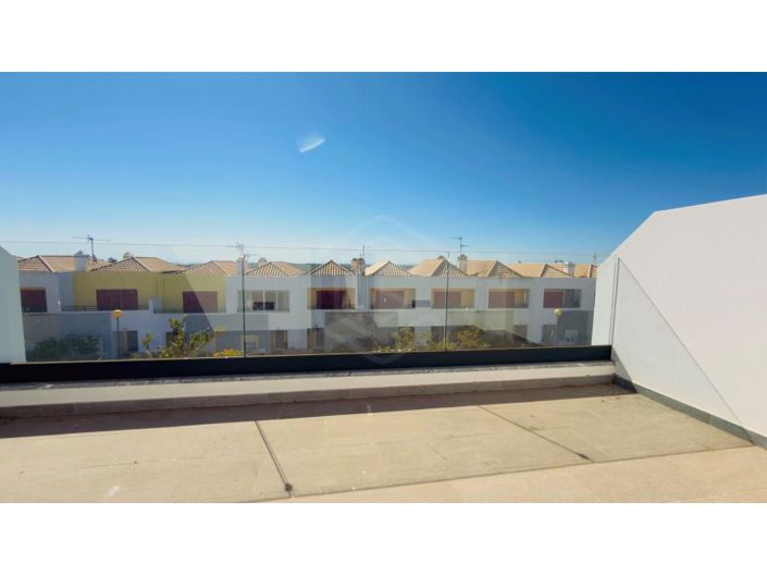 Image No.27-2 Bed House for sale