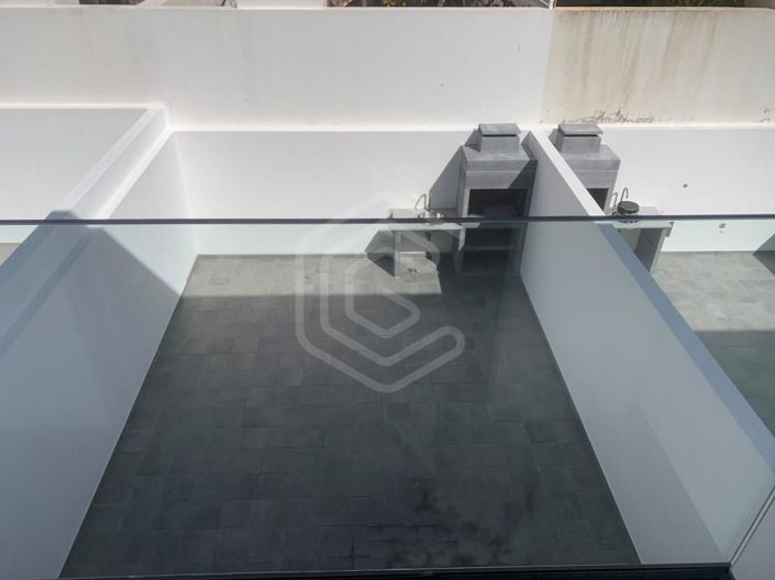 Image No.7-2 Bed House for sale