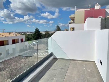 ajc7rzql4ss8d4lx8