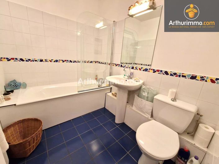 Image No.6-2 Bed Property for sale