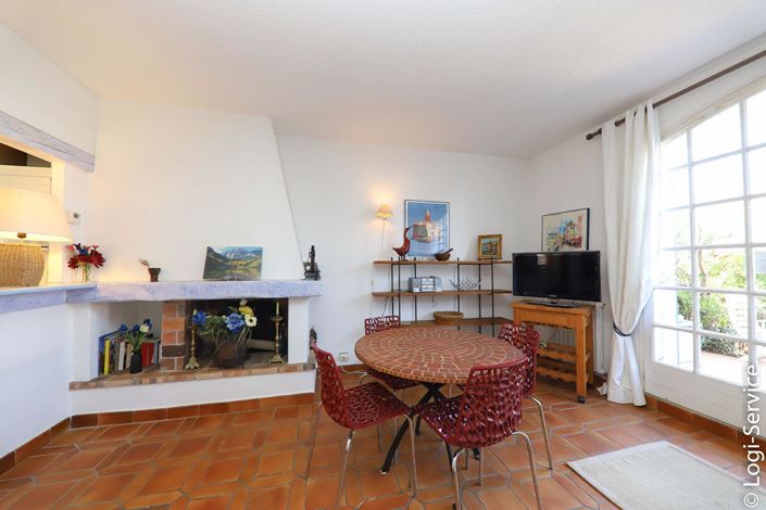 Image No.5-Maison de 2 chambres à vendre à Grimaud