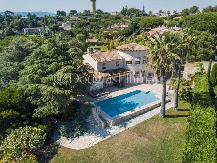 Image No.6-6 Bed House for sale