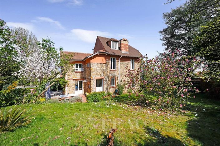 Image No.11-5 Bed House for sale