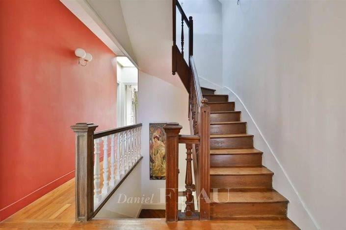 Image No.14-5 Bed House for sale