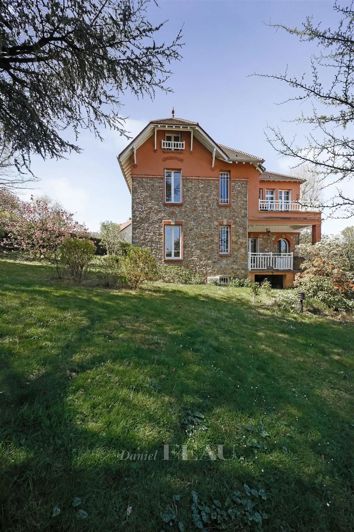 Image No.24-5 Bed House for sale