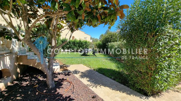 Image No.10-3 Bed House for sale