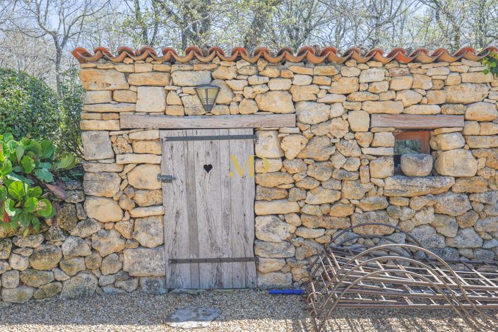 Image No.19-5 Bed House for sale