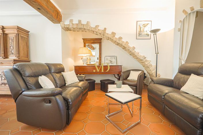 Image No.25-5 Bed House for sale