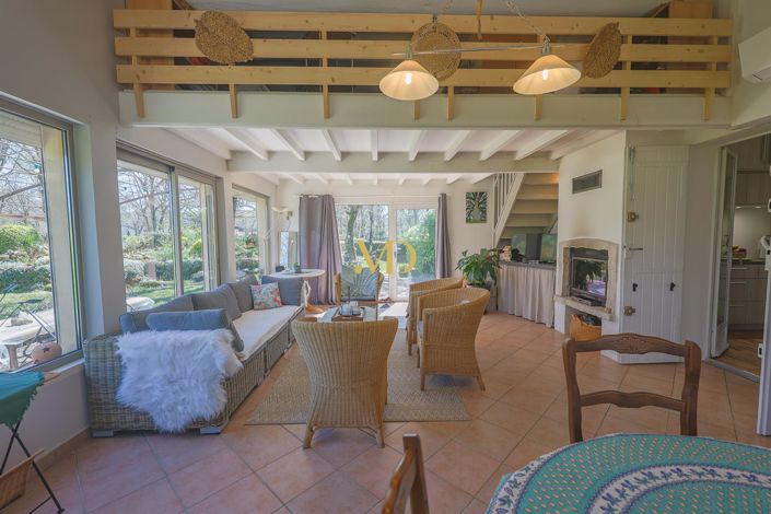 Image No.28-5 Bed House for sale