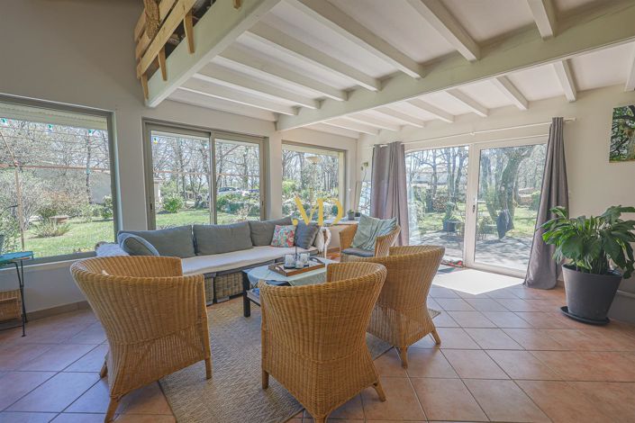 Image No.29-5 Bed House for sale