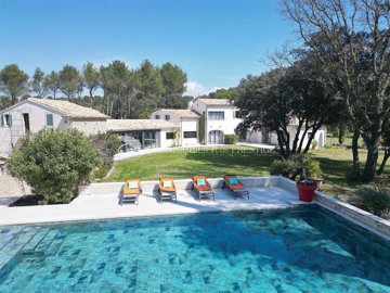 1 - L'Isle-sur-la-Sorgue, Maison