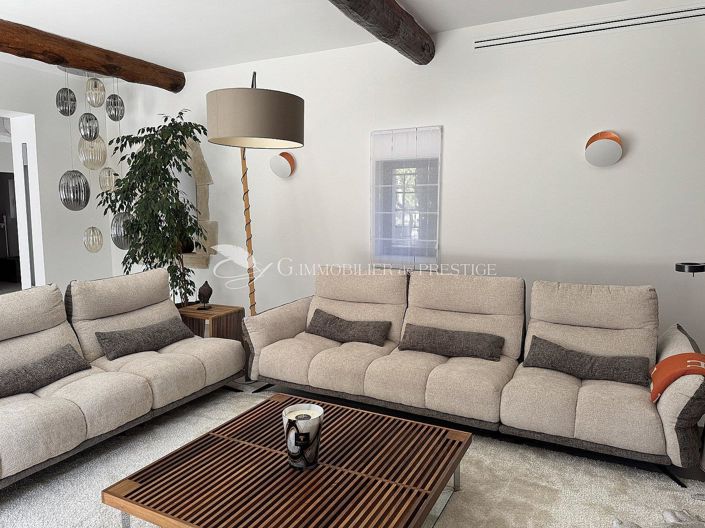 Image No.17-7 Bed House for sale