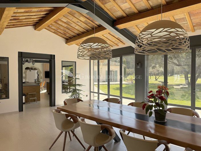 Image No.5-7 Bed House for sale