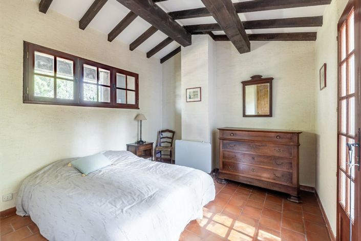 Image No.8-3 Bed House for sale