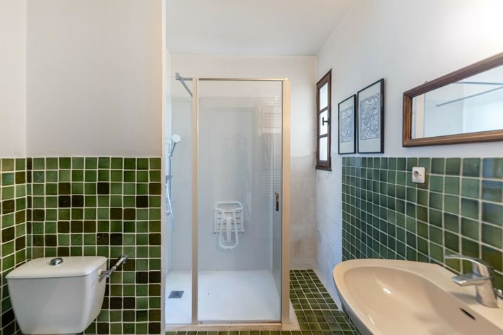 Image No.9-3 Bed House for sale