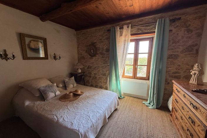 Image No.14-4 Bed House for sale