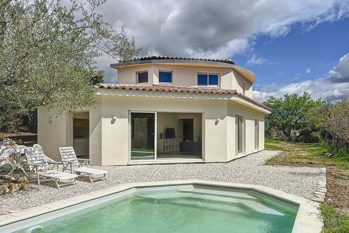 Image No.1-5 Bed Property for sale