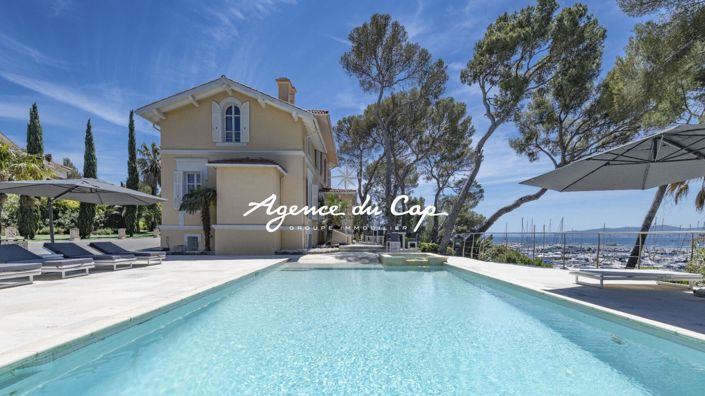 Image No.1-8 Bed Property for sale