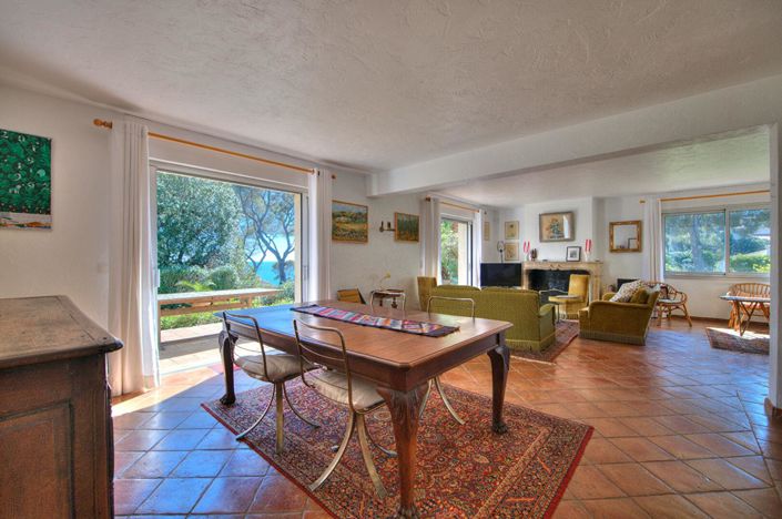 Image No.5-Maison de 6 chambres à vendre à Saint-Raphael