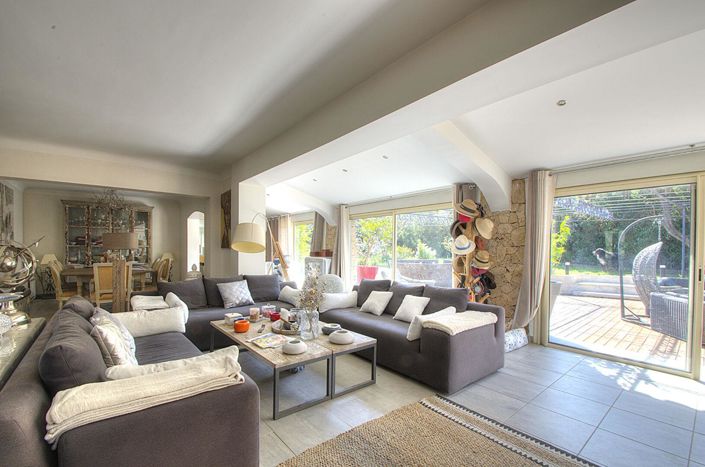 Image No.8-Appartement de 4 chambres à vendre à Saint-Raphael