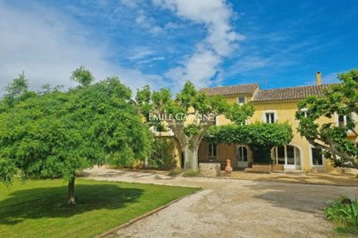 1 - L'Isle-sur-la-Sorgue, House