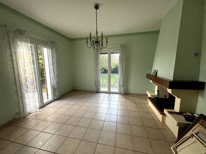 Image No.13-6 Bed House for sale