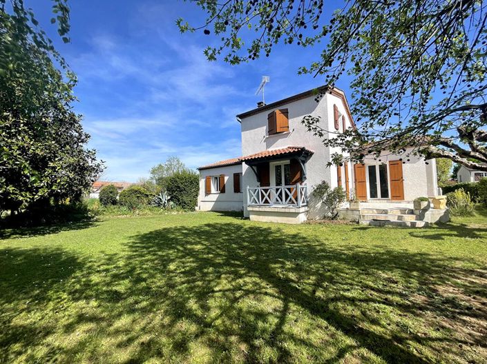 Image No.2-6 Bed House for sale