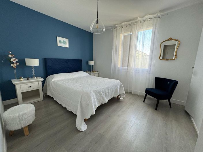 Image No.12-3 Bed House for sale