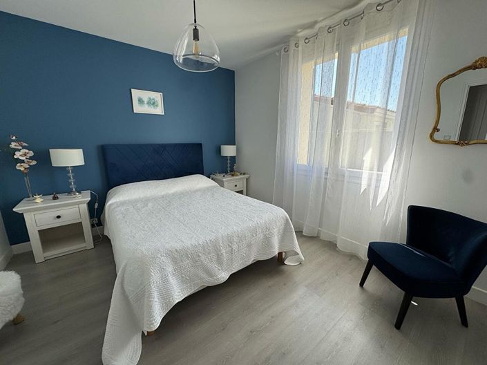 Image No.13-3 Bed House for sale