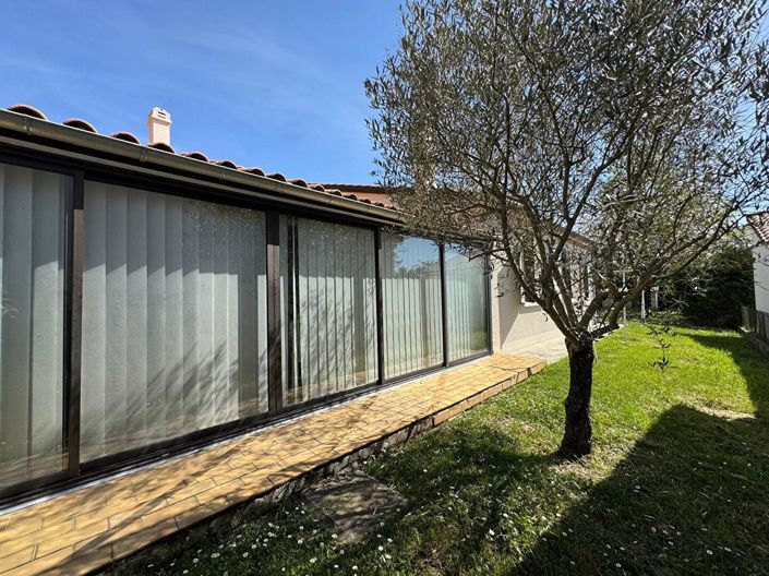 Image No.6-3 Bed House for sale