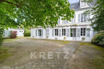 1 - Fontainebleau, House