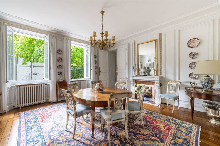 Image No.4-10 Bed House for sale