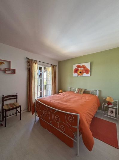 Image No.7-5 Bed House for sale