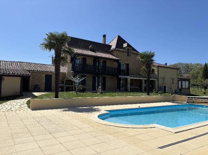 Image No.8-5 Bed House for sale