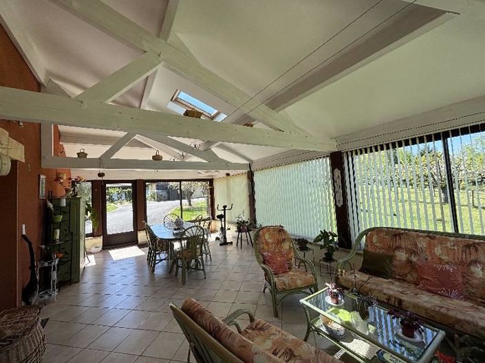 Image No.9-5 Bed House for sale