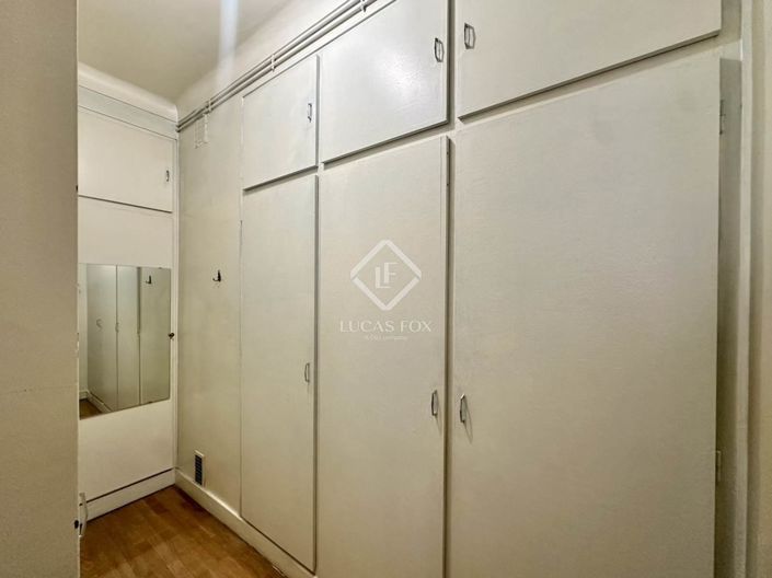 Image No.21-4 Bed Apartment for sale