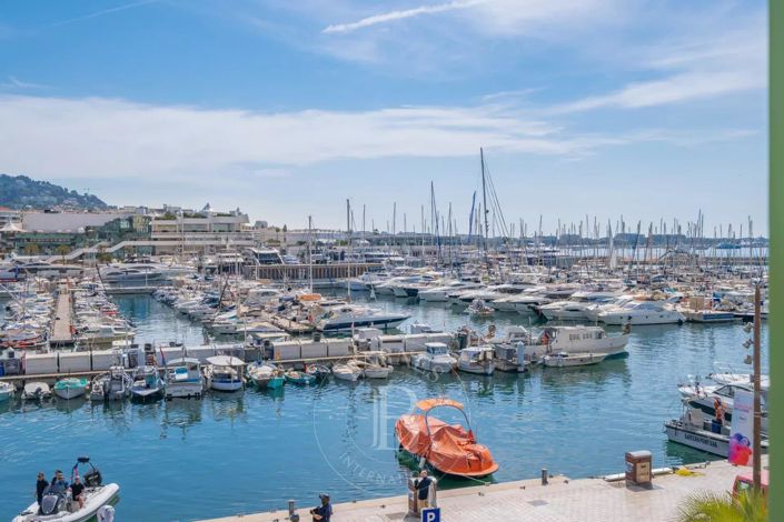 Image No.9-1 Bed Apartment for sale