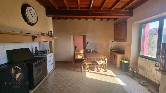 Image No.8-2 Bed House for sale