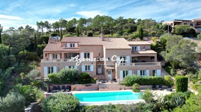 1 - Saint-Raphael, House