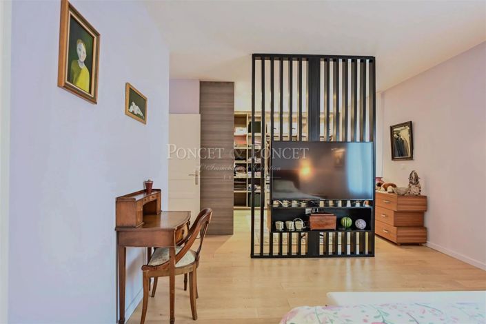 Image No.8-4 Bed House for sale